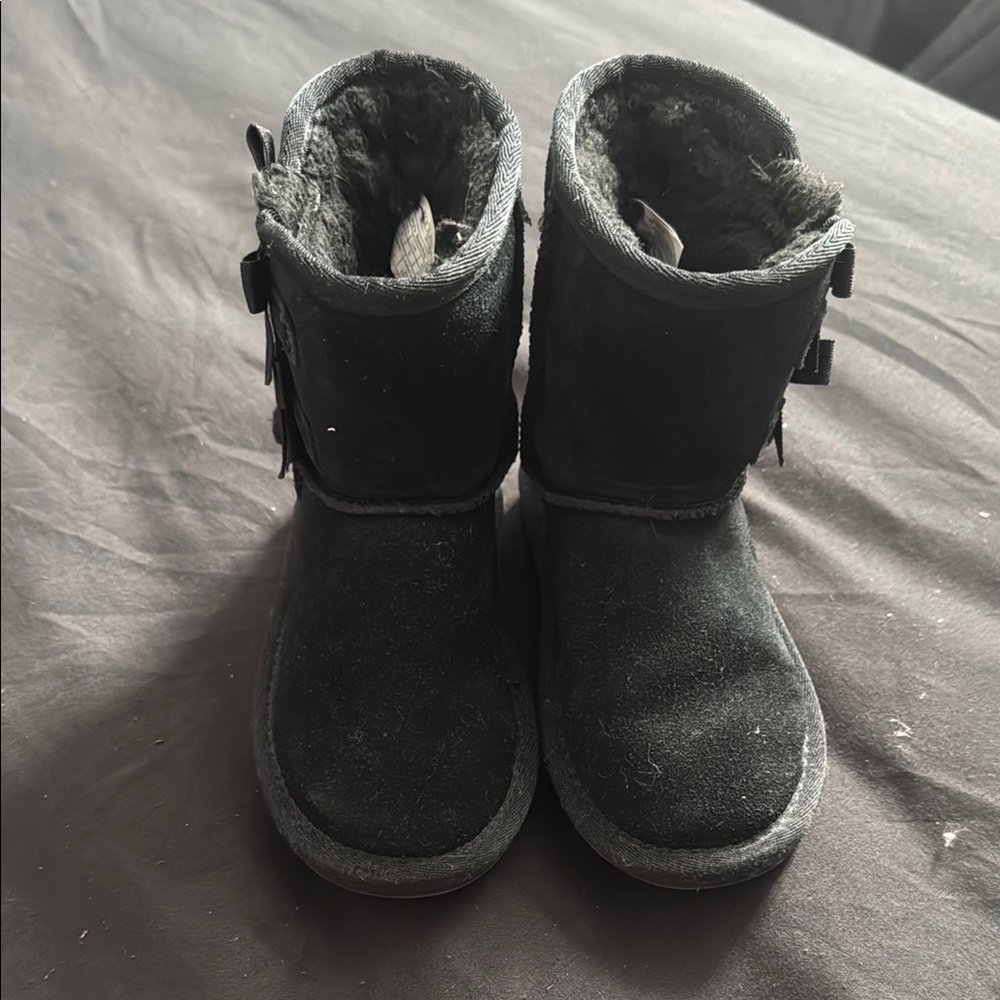 Black Fur-Lined Boots